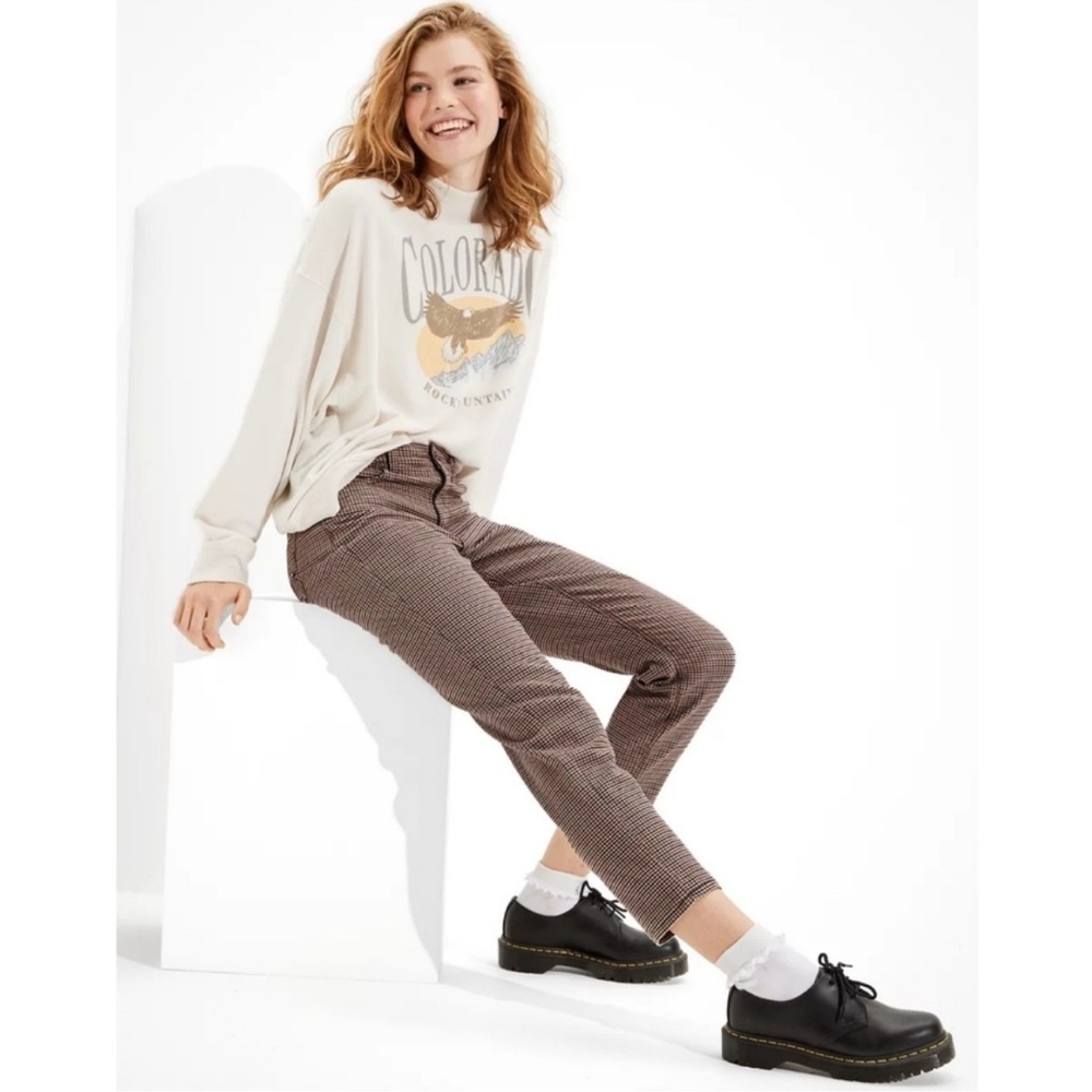 {AE American Eagle} "Mom Jean" Check Plaid Print Tapered Straight Leg Stretch